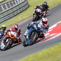 1. Rennen der IDM Supersport und Superstock 600 Klassen in Oschersleben