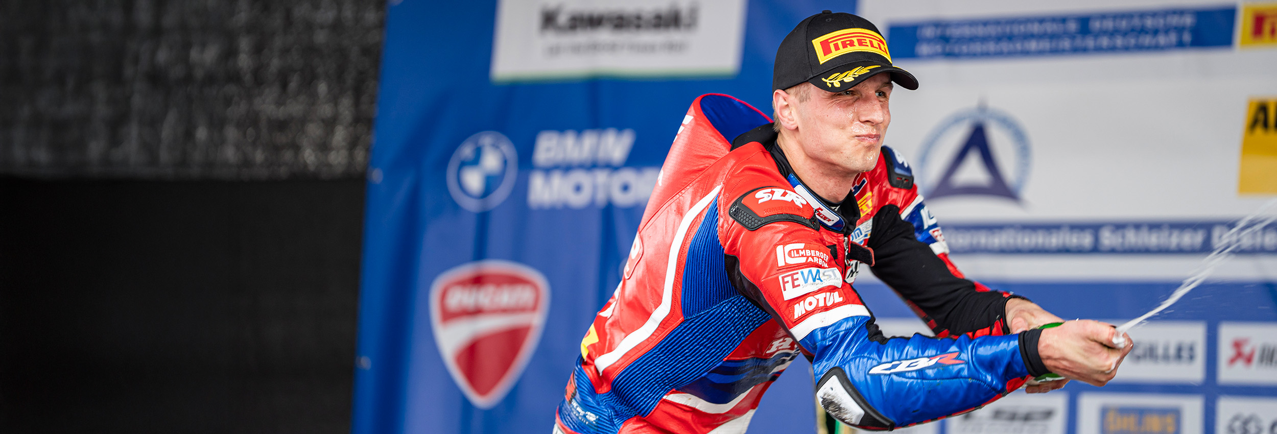 IDM Superbike: Alt pokert hoch und siegt