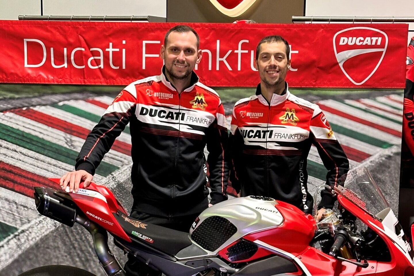IDM SBK: Zanetti und Moser auf Ducati Panigale V4R