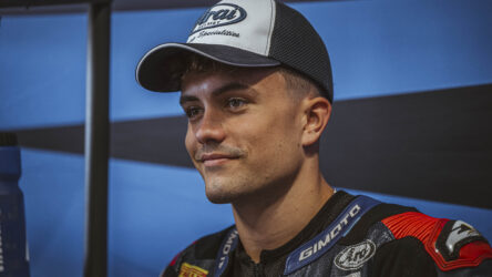 IDM SBK: Twan Smits checkt bei den Superbikes ein